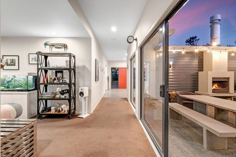 Photo of property in 102 West Road, Kaukapakapa, 0873