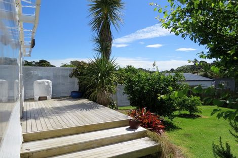 Photo of property in 80 Watt Street, Coromandel, 3506