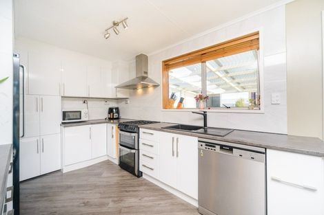 Photo of property in 5 Buller Place, Westbrook, Palmerston North, 4412