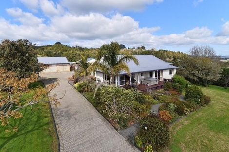 Photo of property in 72 Kauri View Road, Opaheke, Papakura, 2584
