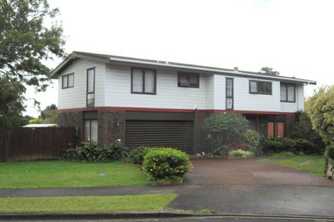 Photo of property in 18 Benygloe Place, Highland Park, Auckland, 2010