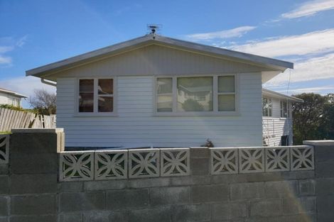 Photo of property in 4 Marne Grove, Waitangirua, Porirua, 5024