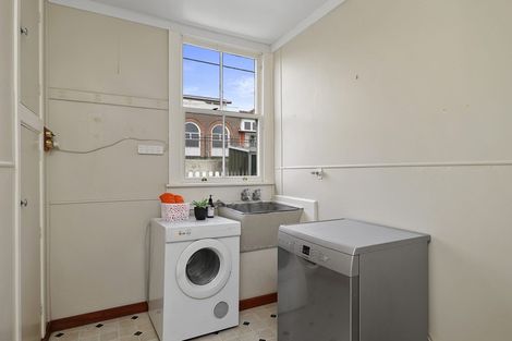 Photo of property in 62 Gover Street, New Plymouth, 4310