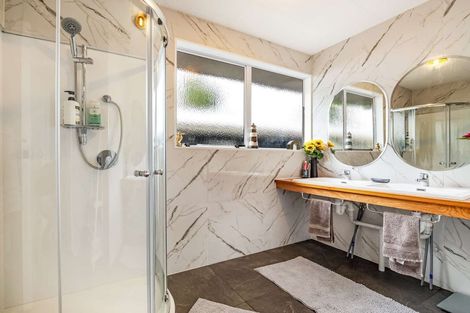 Photo of property in 318 Inland Road, Helensville, 0875