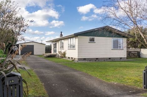 Photo of property in 18 Frederick Street, Carterton, 5713