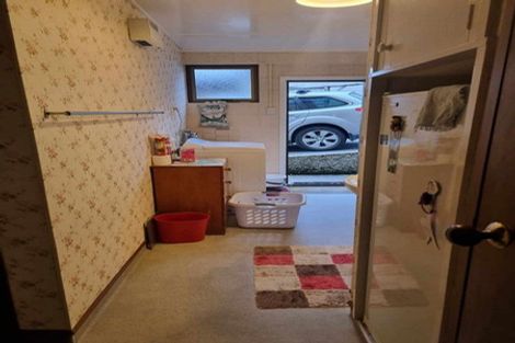 Photo of property in 12 Heuchan Lane, Wanaka, 9305