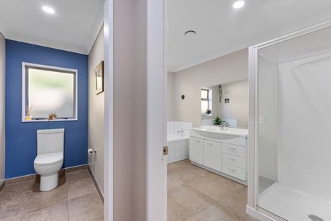 Photo of property in 14 Leanne Way, Waikanae Beach, Waikanae, 5036