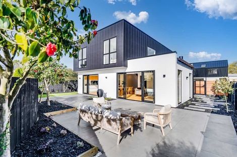 Photo of property in 12c Memorial Avenue, Ilam, Christchurch, 8053