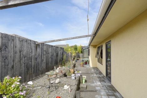 Photo of property in 2/19 Islington Avenue, New Lynn, Auckland, 0600