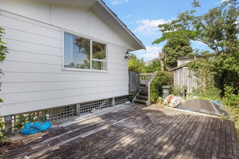 Photo of property in 48 Kaikoura Street, Henderson, Auckland, 0612