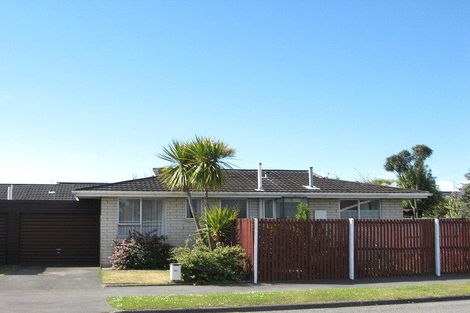 Photo of property in 4a Brentwood Street, Parklands, Christchurch, 8083