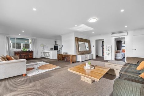 Photo of property in 11b Willow Avenue, Hannahs Bay, Rotorua, 3010