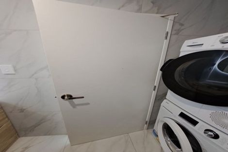 Photo of property in 3/6 Kereru Street, Henderson, Auckland, 0612