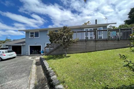 Photo of property in 1/5 Mchardy Place, Glenfield, Auckland, 0627