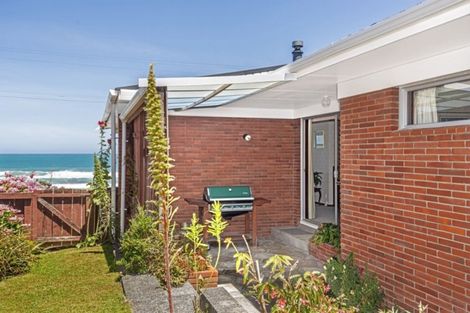 Photo of property in 92 Moana Road, Okitu, Gisborne, 4010