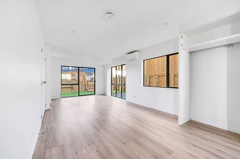 Photo of property in 53f Evans Road, Glen Eden, Auckland, 0602