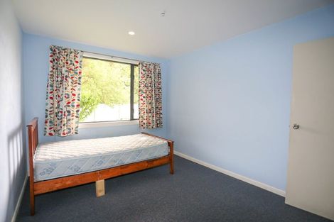 Photo of property in 124 Memorial Avenue, Burnside, Christchurch, 8053