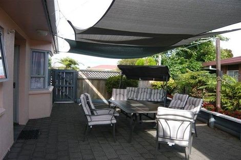 Photo of property in 273/1 Mangorei Road, Merrilands, New Plymouth, 4312