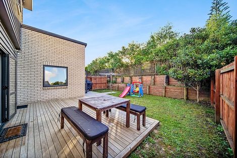 Photo of property in 18 Taiaapure Street, Weymouth, Auckland, 2103