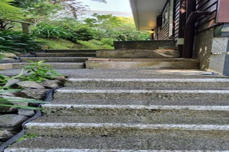 Photo of property in 1/15 Bloomsbury Grove, Newlands, Wellington, 6037