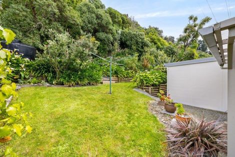 Photo of property in 16 Cathedral Road, Gore Bay, Cheviot, 7383