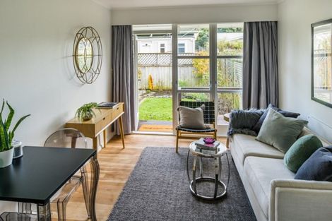 Photo of property in 8/238 Muritai Road, Eastbourne, Lower Hutt, 5013