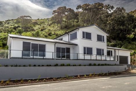 Photo of property in 103 Kakariki Grove, Waikanae, 5036