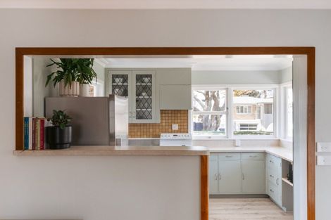 Photo of property in 93 Oceanview Road, Mount Maunganui, 3116