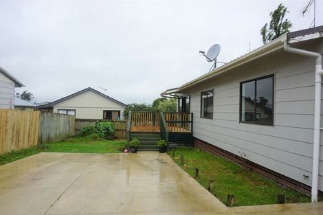 Photo of property in 2/46 Shifnal Drive, Randwick Park, Auckland, 2105