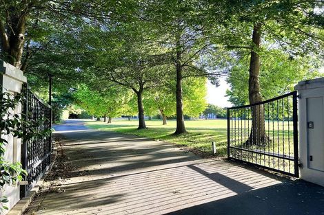 Photo of property in 290 Queen Elizabeth Ii Drive, Mairehau, Christchurch, 8052