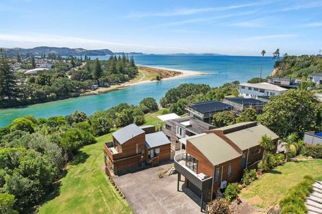 Photo of property in 1/42 Amorino Drive, Red Beach, 0932