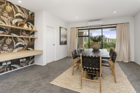 Photo of property in 45 Te Ara Kawakahia, Waikanae, 5036