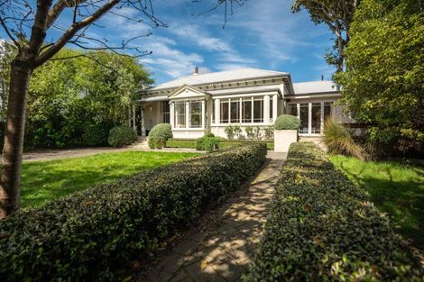 Photo of property in Lady Freyberg House, 18 Moturoa Street, Pipitea, Wellington, 6011