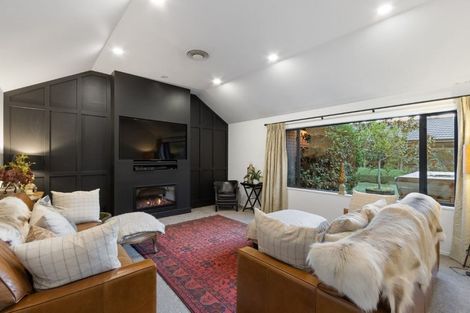 Photo of property in 6 Meadowcroft Lane, Harewood, Christchurch, 8051