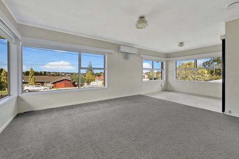 Photo of property in 1/11 Manuka Road, Bayview, Auckland, 0629