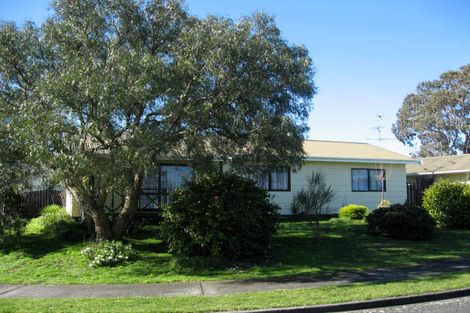 Photo of property in 32 Fisher Place, Carterton, 5713