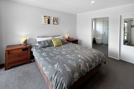 Photo of property in 30 Quinn Crescent, Woodend, 7610