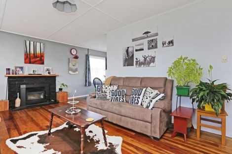 Photo of property in 401 Huia Place, Camberley, Hastings, 4120