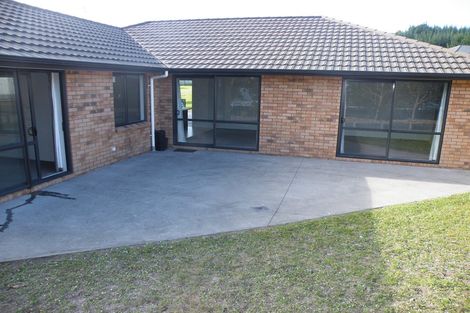 Photo of property in 12 Barwick Place, Stanmore Bay, Whangaparaoa, 0932