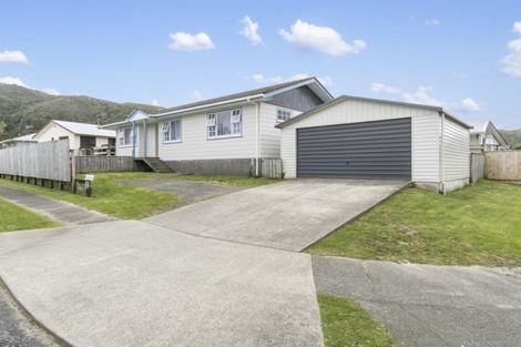 Photo of property in 2 Stockdale Street, Wainuiomata, Lower Hutt, 5014