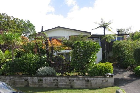 Photo of property in 19a Parr Terrace, Castor Bay, Auckland, 0620
