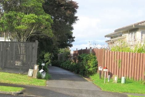 Photo of property in 2/150 Bradbury Road, Botany Downs, Auckland, 2010