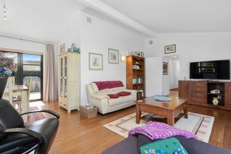 Photo of property in 64 Manuwai Drive, Matua, Tauranga, 3110