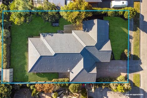 Photo of property in 4 Monterey Place, Parklands, Christchurch, 8083