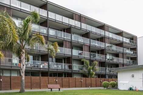 Photo of property in 404c/14 West Quay, Ahuriri, Napier, 4110