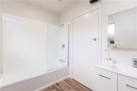 Photo of property in 86 Maidstone Road, Ilam, Christchurch, 8041