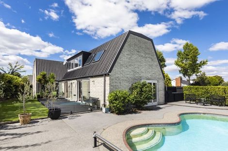 Photo of property in 1 Hanover Place, Ilam, Christchurch, 8041