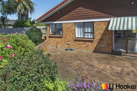 Photo of property in 1/529 Weymouth Road, Weymouth, Auckland, 2103