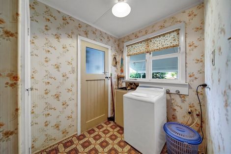 Photo of property in 3 Reid Avenue, Hawera, 4610