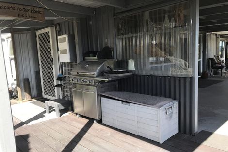 Photo of property in 25 Pakaru Road, Kawakawa, 0282